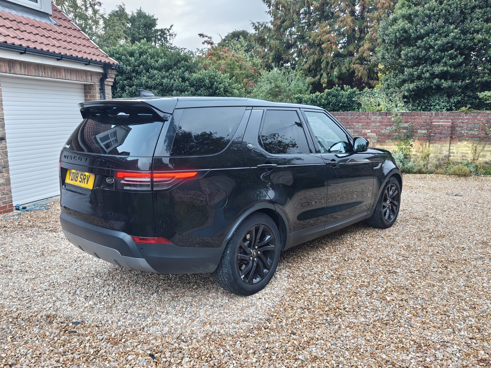 
								Land Rover Discovery 2.0 SD4 SE 4WD Automatic full									